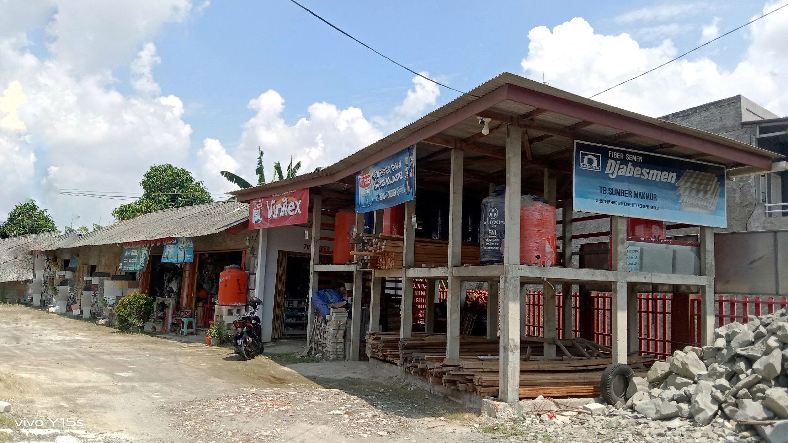 Mall Baru vs Tradisi Parcel Lebaran: Siapa yang Akan Menang di Cilacap?